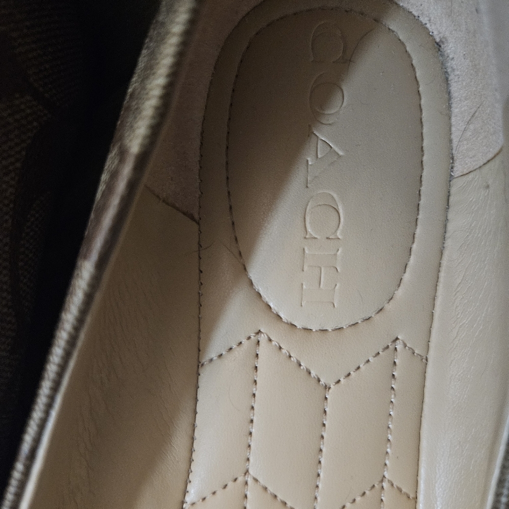 Coach Signature Brown Flats with Bow - Picture 2 of 5